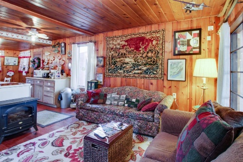 Country Cottage by the Lake image 12